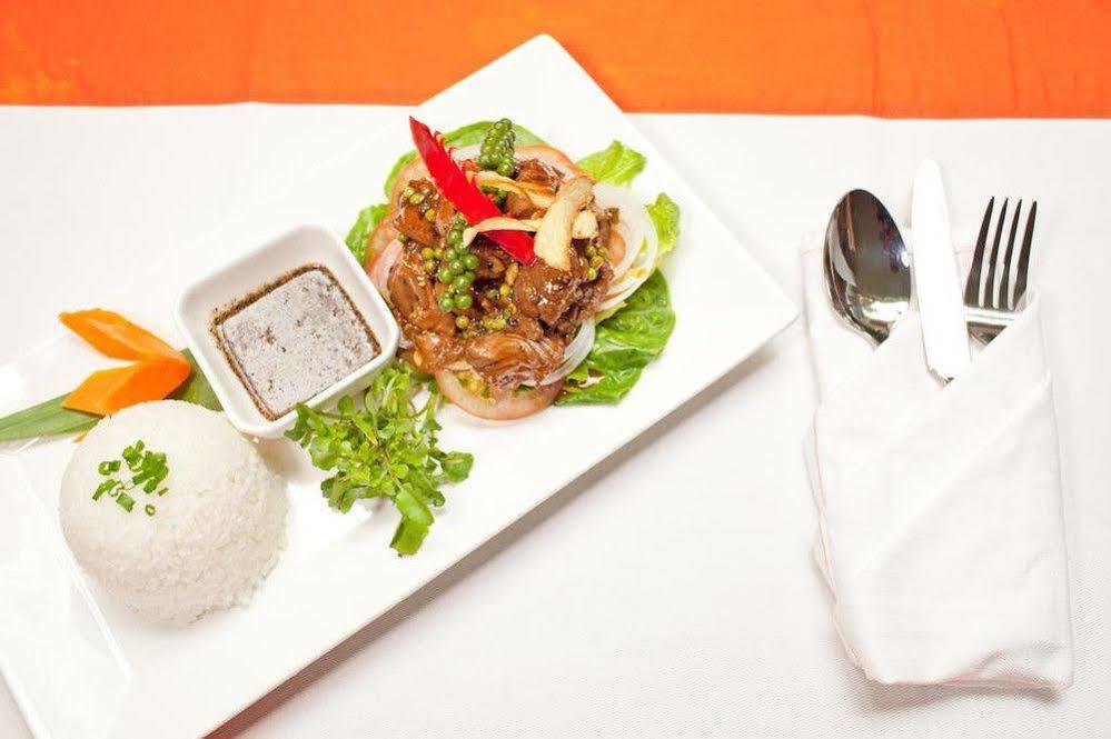 Jiny Tran Hotel Duong Dong  Bagian luar foto